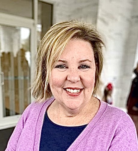 headshot of Teri Harmon